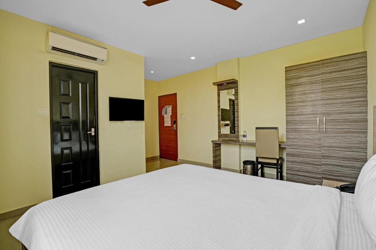 Capital O 87015 Hotel Al Salama Kochi Exterior photo