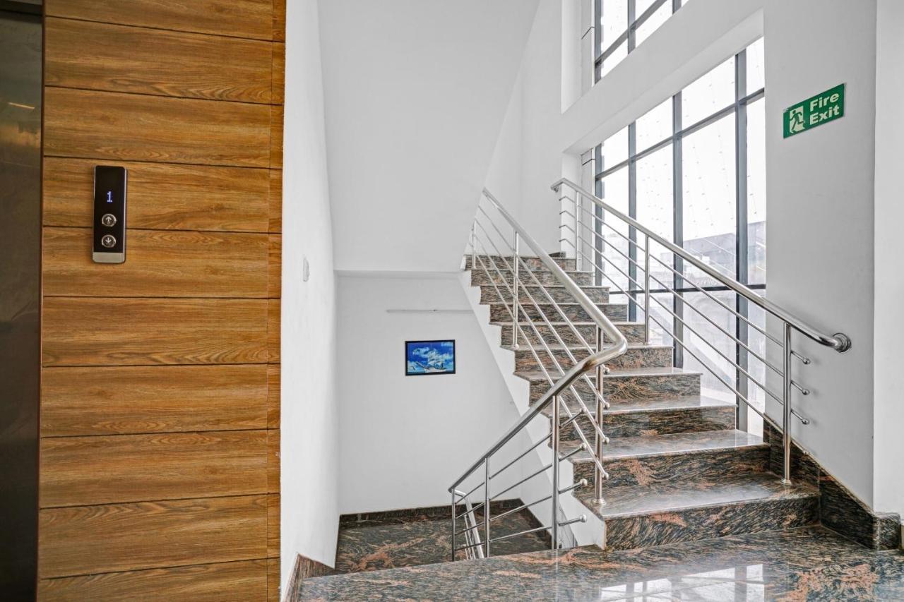 Capital O 87015 Hotel Al Salama Kochi Exterior photo